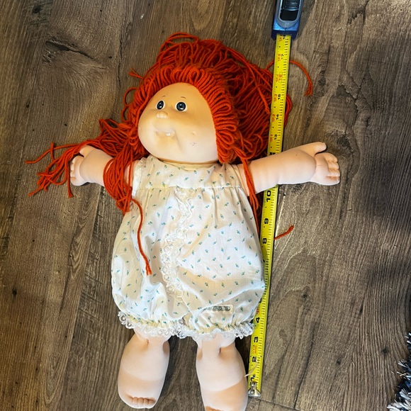 Vintage Cabbagepatch Kids Theresa Doll from 1982 - Picture 15 of 15